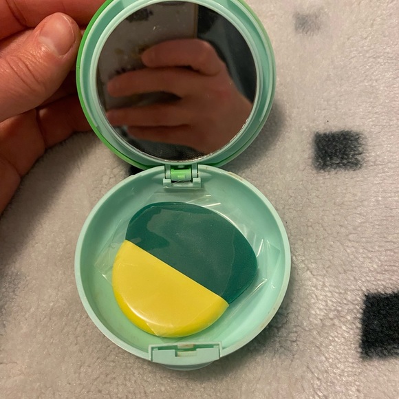 Makeup set ( 6 items) - Picture 3 of 11